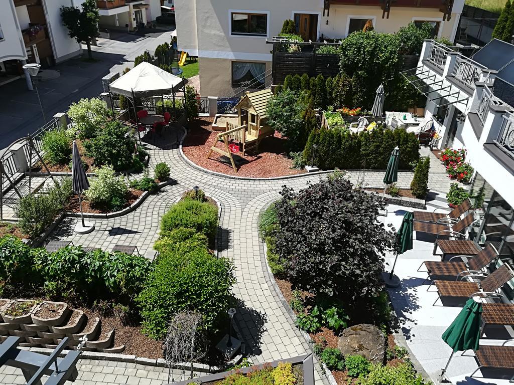 سيرفاوس Hotel Garni Romantika المظهر الخارجي الصورة